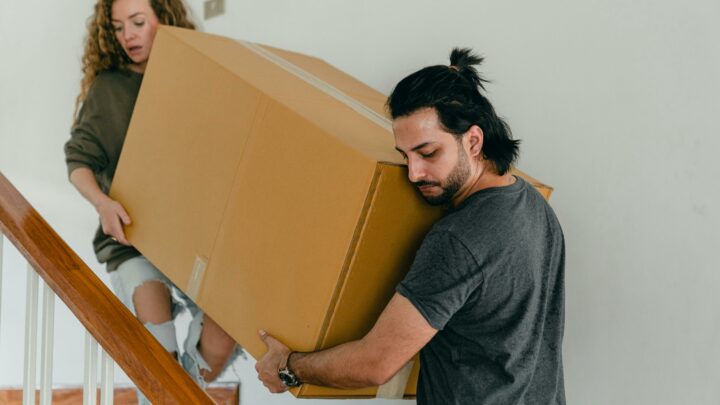 pexels-ketut-subiyanto-4246102